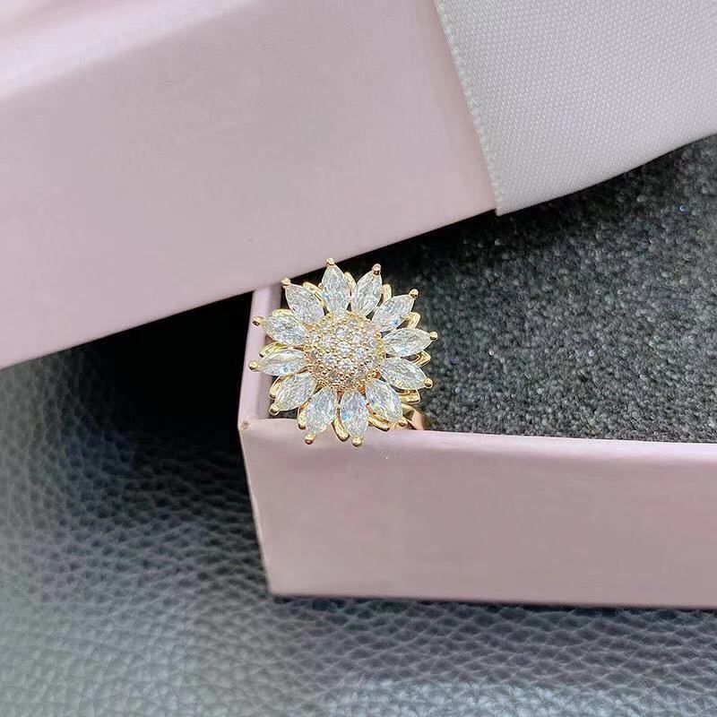 Sunflower Ring , Rotating Anxiety Relief, Simple and Versatile Sunflower Adjustable Wholesale Ring