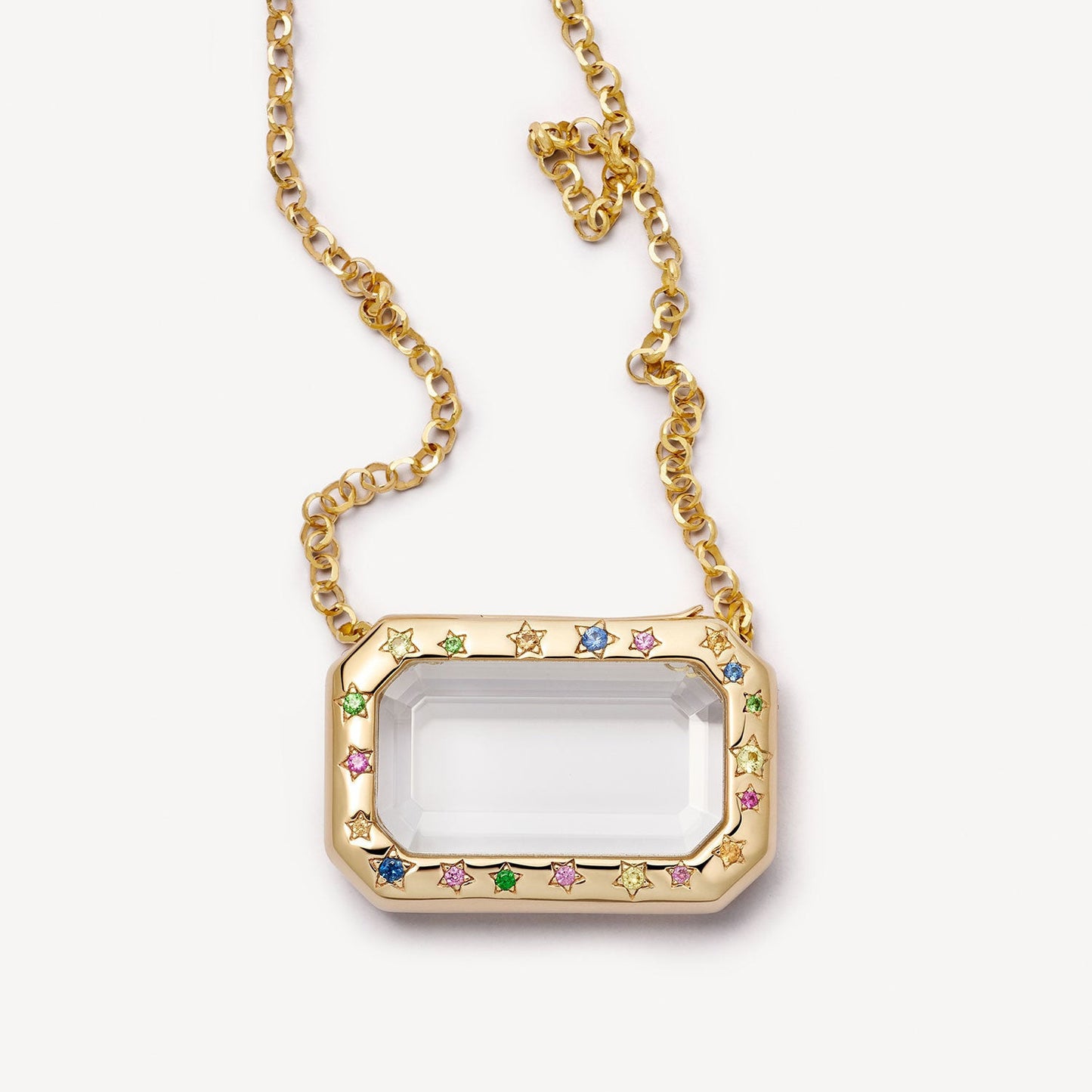Retro Personality Photo Box Pendant Necklace Openable DIY Pendant Hollow Design Transparent Box 18K Gold Color Retention