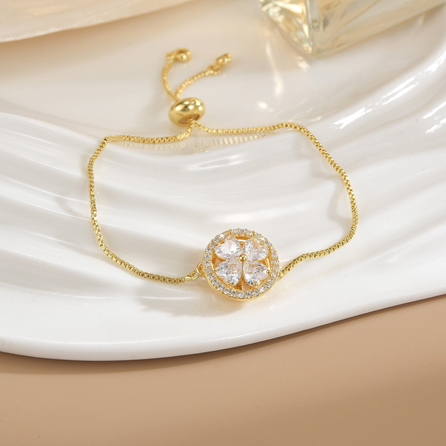 Rotatable Flower Color-Retaining Pure Copper Gold-Plated Bracelet with a Sense of Design and High-End Feel, Non-Fading Jewelry