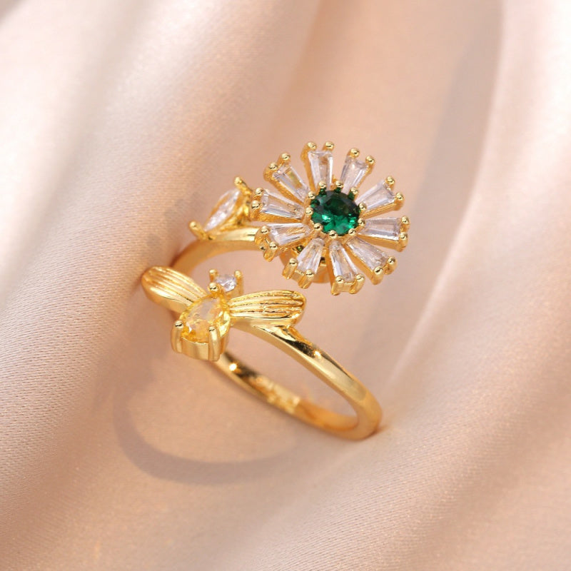 Rotating Ring for Women with Micro Paved Zircon, Elegant and Minimalist Style, Versatile Full Diamond Round Clover Ring Jewelry