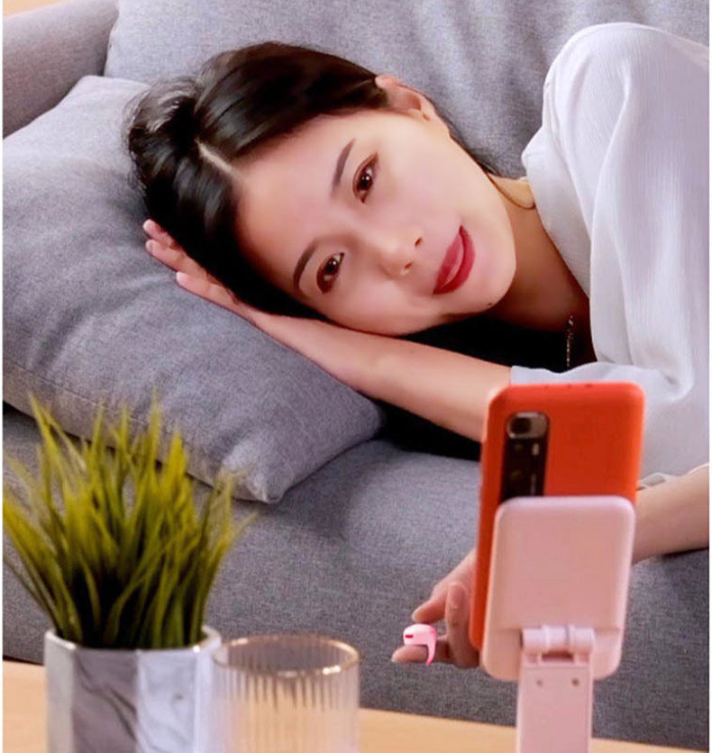 Video Controller TikTok Page Turner Like Tool Bluetooth Remote Control for Phone Photo Selfie Device