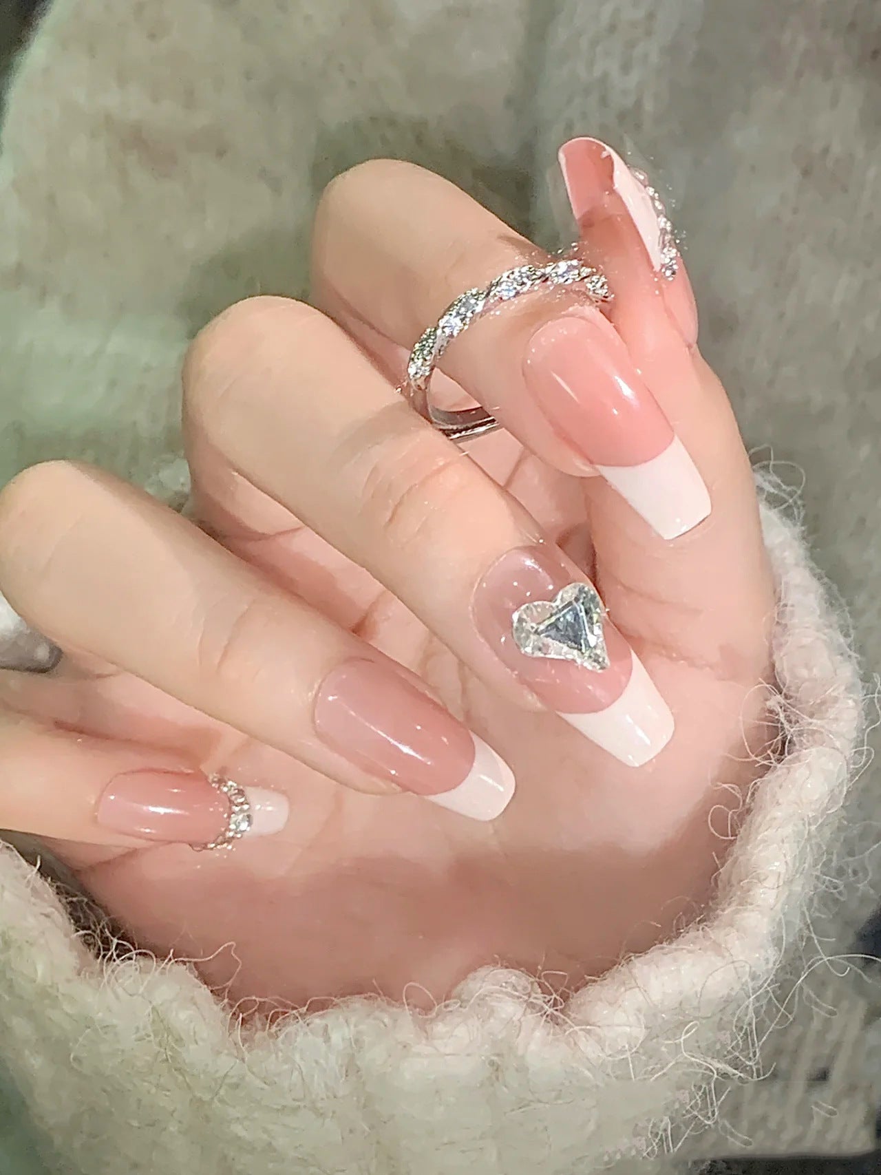 Twisted Love River Fragment Diamond Ring for Women, Niche High-End Light Luxury Ins Style Sparkling Plain Ring, Braided Open Jewelry