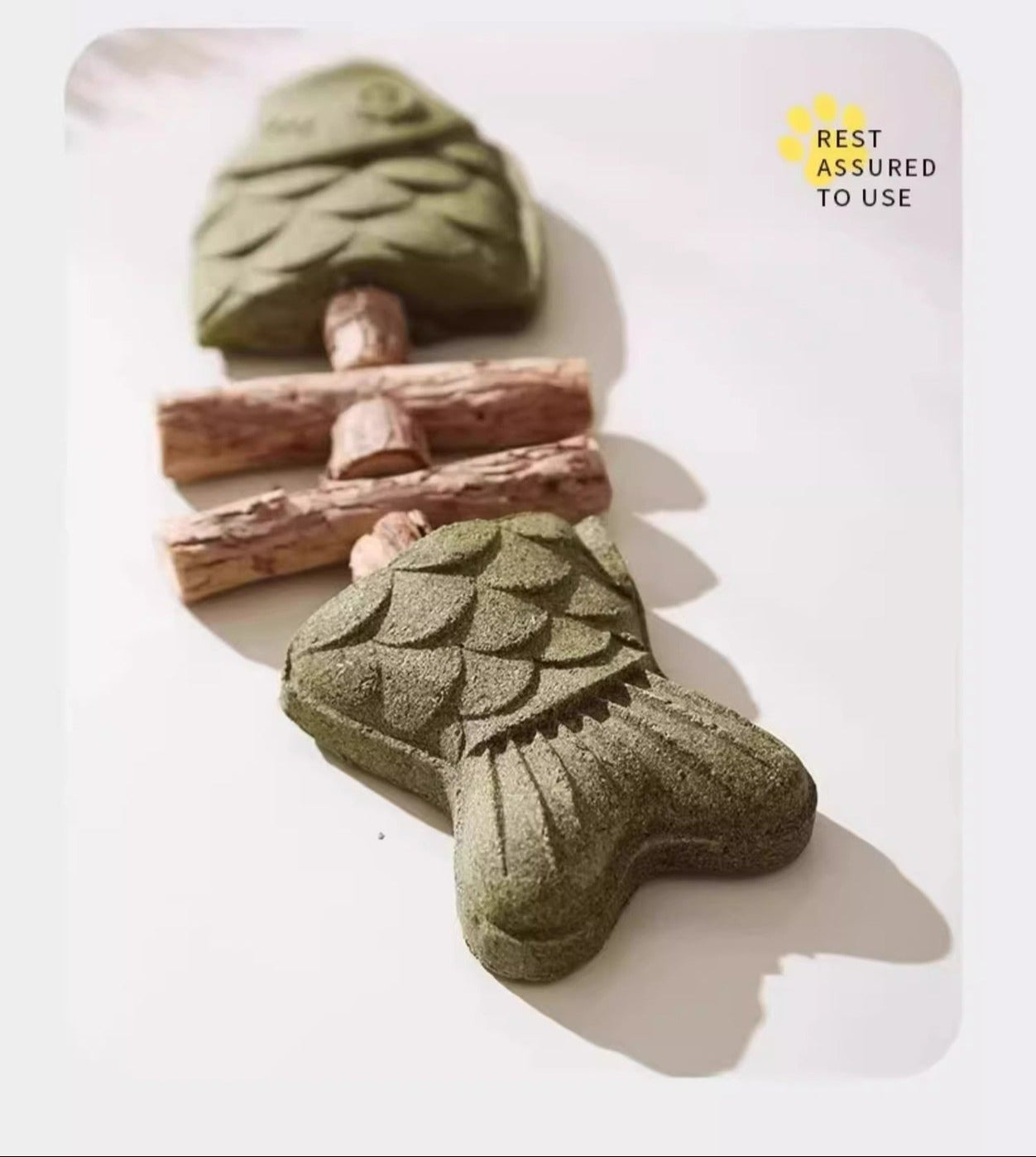 Cat Toy Fish Bone Wooden Polygonum Teething Stick Realistic Fish Teeth Cleaning Stick Self-Entertainment Toy Creative Grilled Fish Teaser Stick