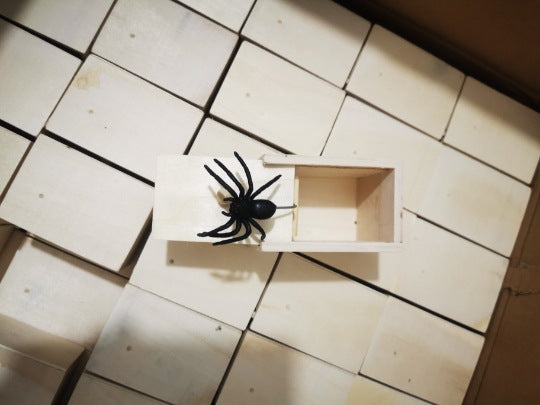 Tricky Spider Box Prank Toy Scare Box Prank Spider Box Scary Horror Small Wooden Box