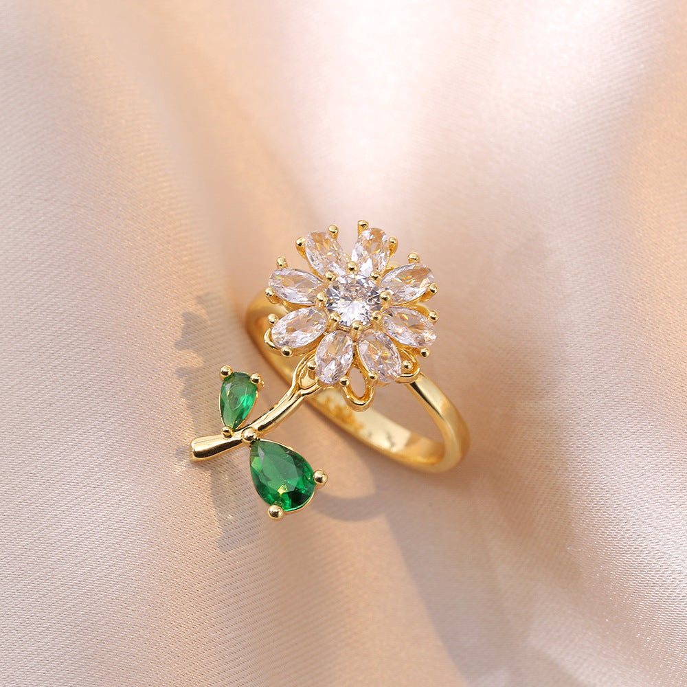 Rotating Ring for Women with Micro Paved Zircon, Elegant and Minimalist Style, Versatile Full Diamond Round Clover Ring Jewelry