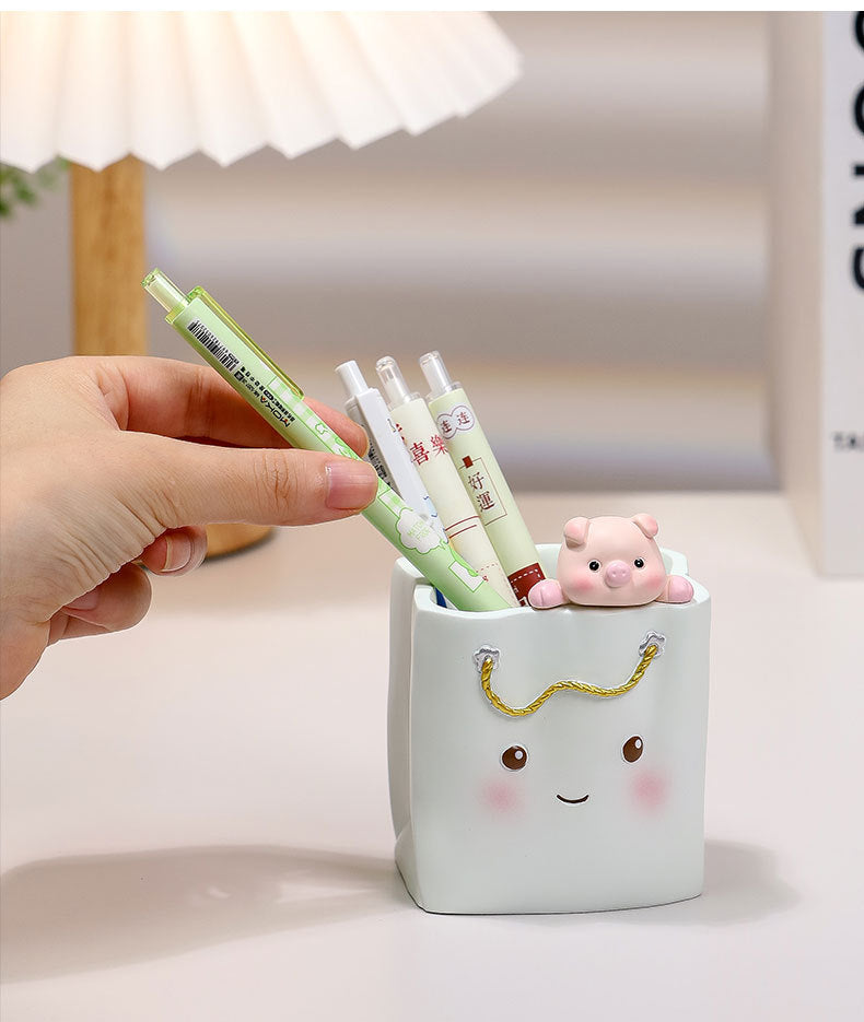 Cute Pen Holder Handmade Ornament High-end Creative Office Desk Decoration Pen Box Resin Figurine Office Gift