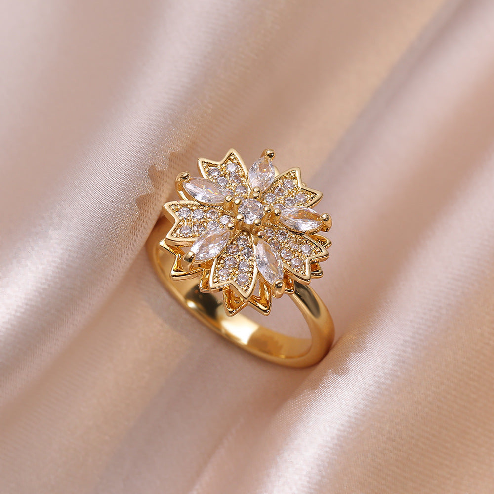 Rotating Ring for Women with Micro Paved Zircon, Elegant and Minimalist Style, Versatile Full Diamond Round Clover Ring Jewelry