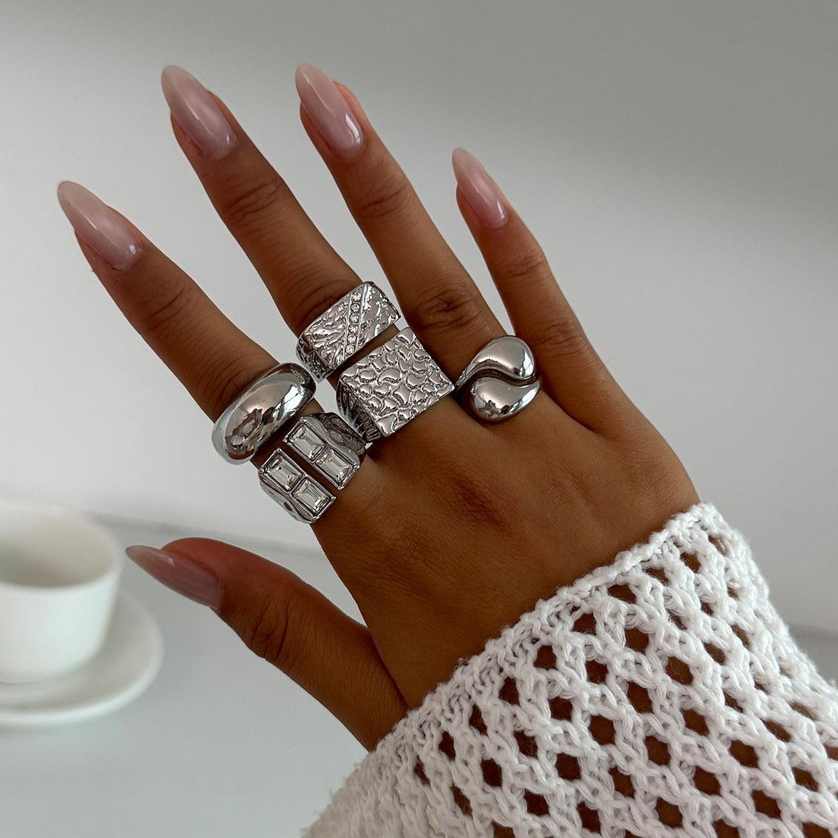 Fashionable Hollow Inlaid Irregular Ring Vintage Alloy Wrinkled Ring Set