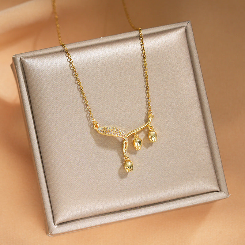 Elegant Inlaid Zircon Exquisite Titanium Steel Necklace for Women Fashionable Versatile Internet Celebrity Collarbone Chain Niche Light Luxury Jewelry