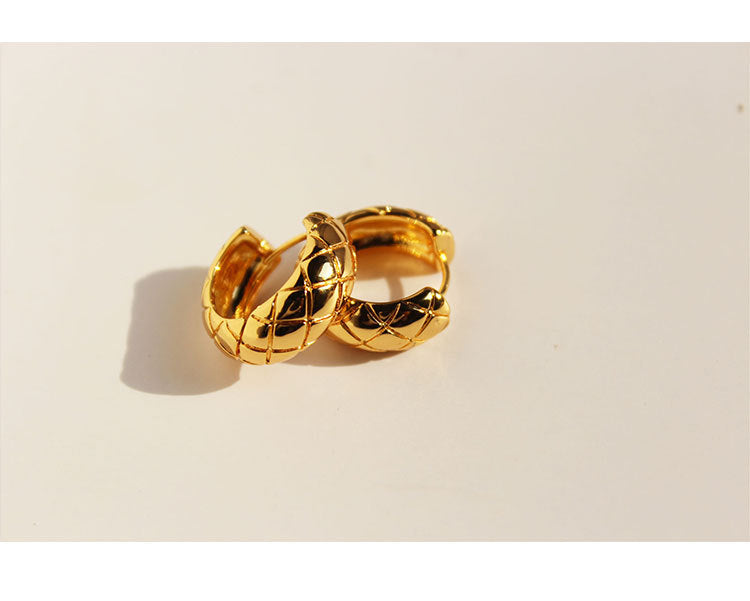 Jewelry Copper Gold-Plated Earrings Diamond Pattern Chanel Style Gold Earrings Round Versatile Ear Clips