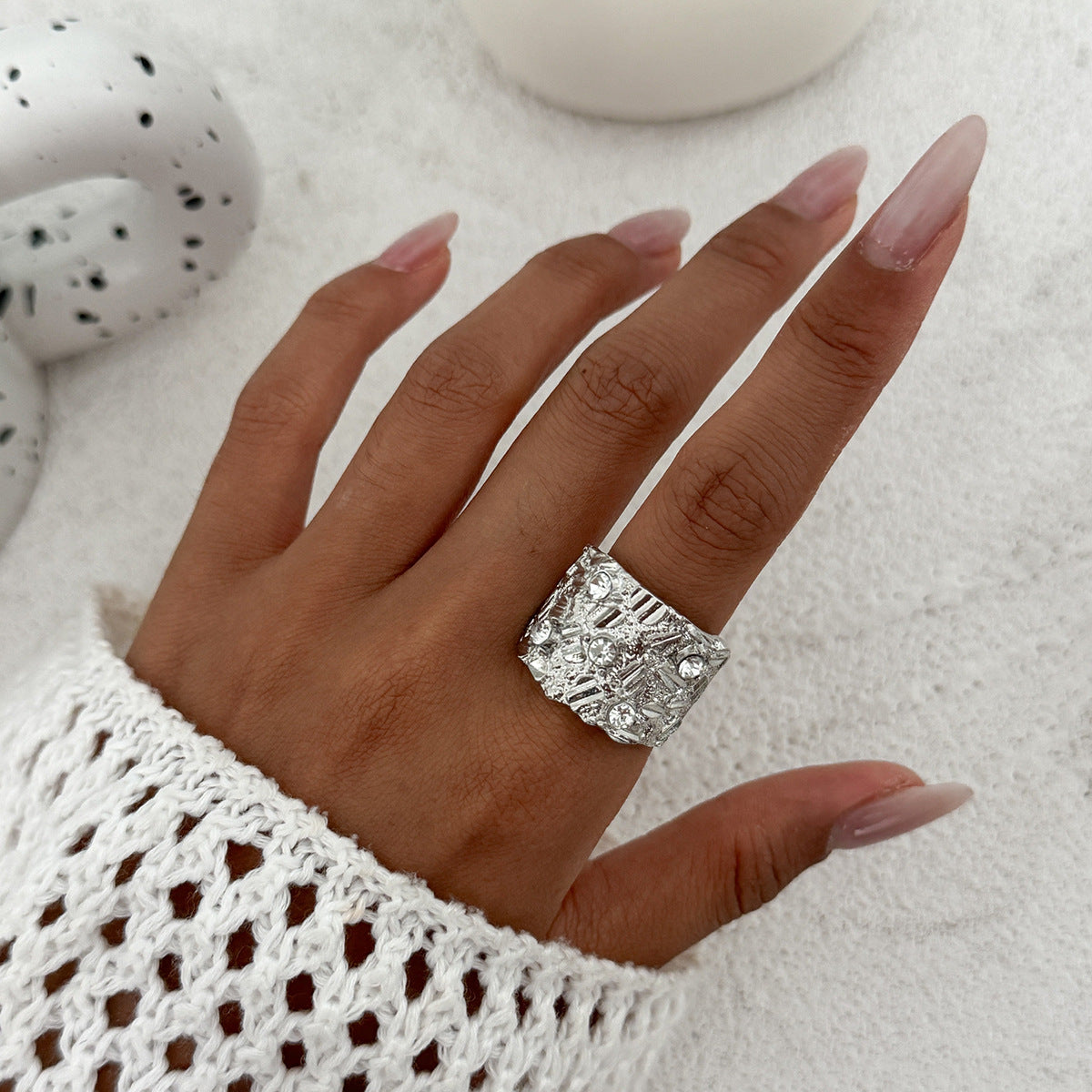 Fashionable Hollow Inlaid Irregular Ring Vintage Alloy Wrinkled Ring Set