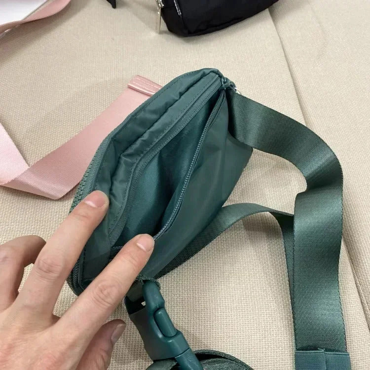 2025 Fashion Yoga Fanny Pack Metal Logo Sports Waist Bag Yoga Mobile Bag Portable Bag Unisex Fitness Running Women's Gift