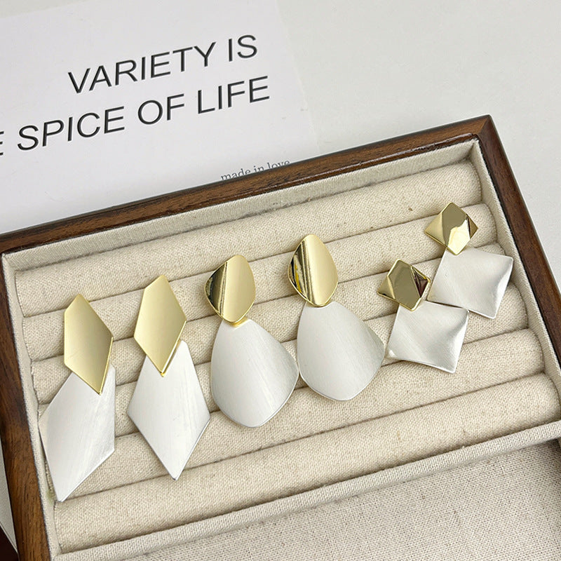 Trendy Color-Block Brushed Silver Rhombus Earrings Personality 925 Silver Needle Women's Stud Earrings 2025 New High-End Fashion