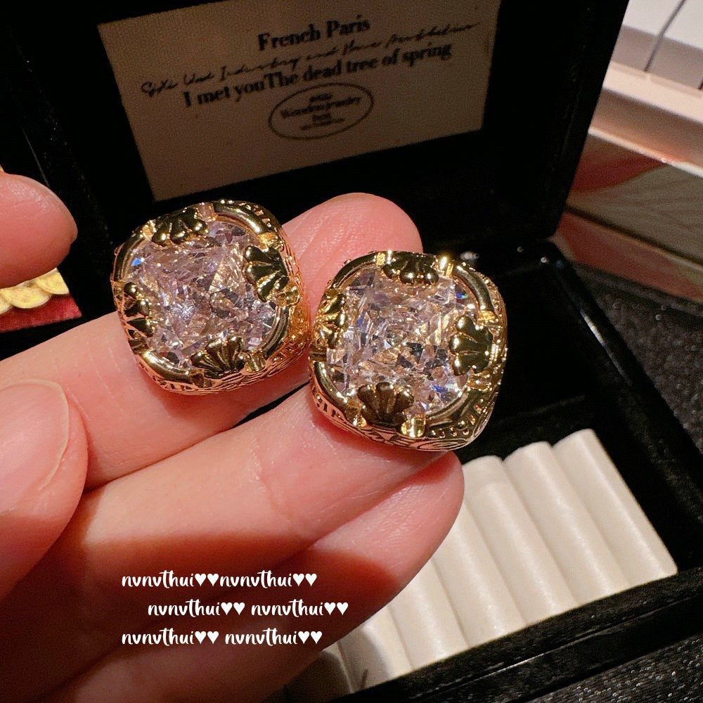 Sparkling PA Pink Cloud Pattern Jellyfish Tassel Gem Earrings Rich Woman's Happy Egg-Shaped Princess Pink Earrings