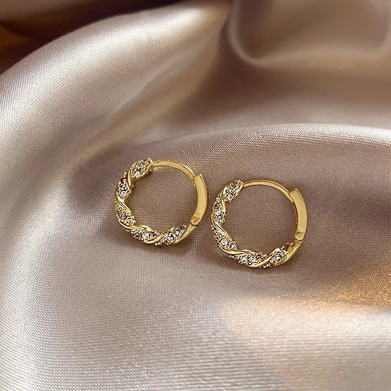 Simple Heart Circle Earrings Fashion Versatile Geometric Ear Clips Ear Studs Light Luxury High-end Feel Earrings for Women