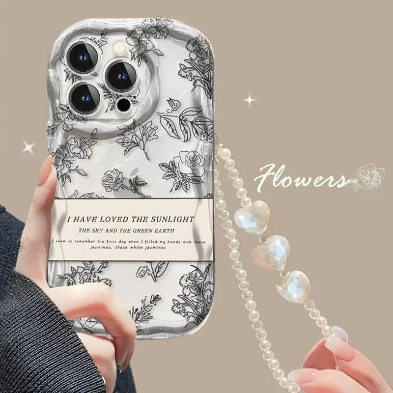 Fashion Butterfly Phone Case for Iphone 15 16 Pro Max 16e 11 12 13 14 Pro Max 16 Plus XR 13 Mini Cover with Heart Bracelet Chain