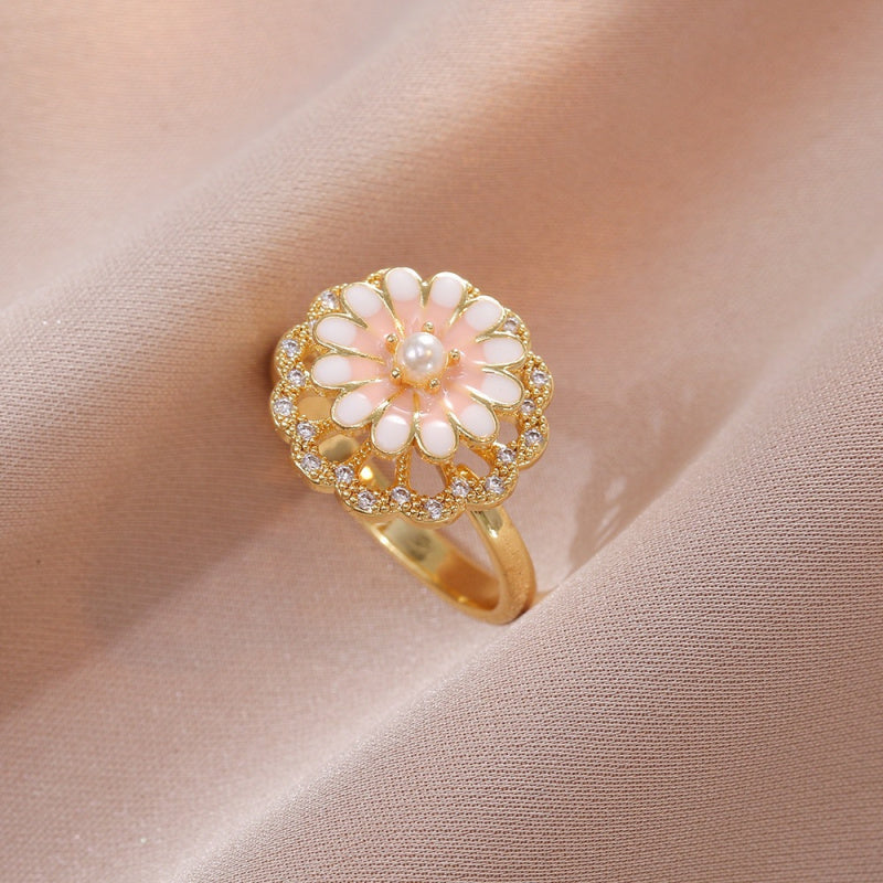 Rotating Ring for Women with Micro Paved Zircon, Elegant and Minimalist Style, Versatile Full Diamond Round Clover Ring Jewelry
