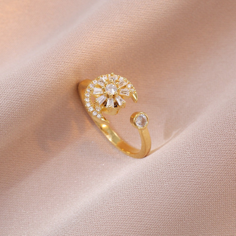 Rotating Ring for Women with Micro Paved Zircon, Elegant and Minimalist Style, Versatile Full Diamond Round Clover Ring Jewelry