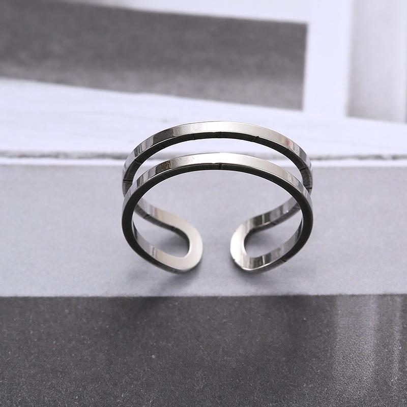 Ring for Women Micro Paved Rotating Zircon Temperament Cold Style Fashion Full Diamond Round Geometric Versatile Fashion Ring Jewelry
