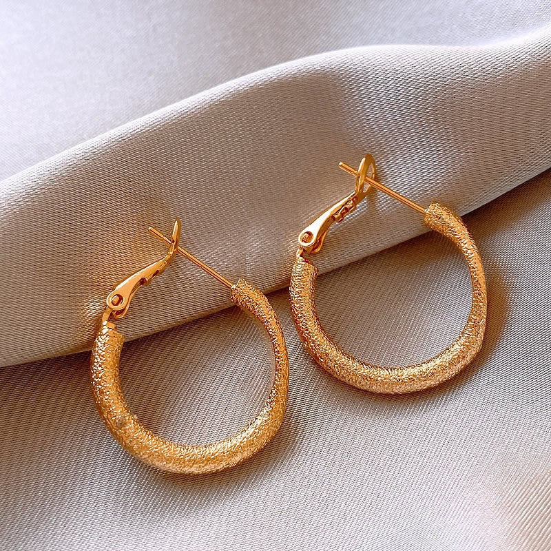 Simple Heart Circle Earrings Fashion Versatile Geometric Ear Clips Ear Studs Light Luxury High-end Feel Earrings for Women