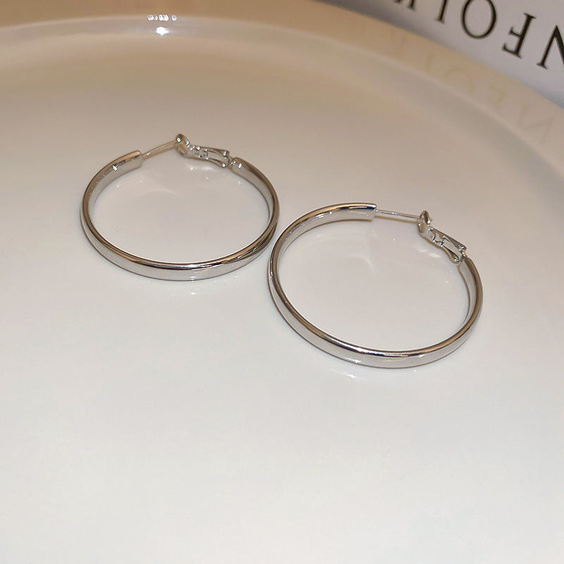 Simple Heart Circle Earrings Fashion Versatile Geometric Ear Clips Ear Studs Light Luxury High-end Feel Earrings for Women