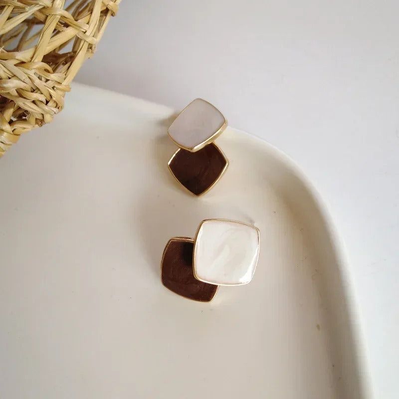 Korean Style Zircon Black Resin Square Ear Studs for Women Elegant Luxury Geometric Earrings 2024 Fashion Trends Jewelry Gifts