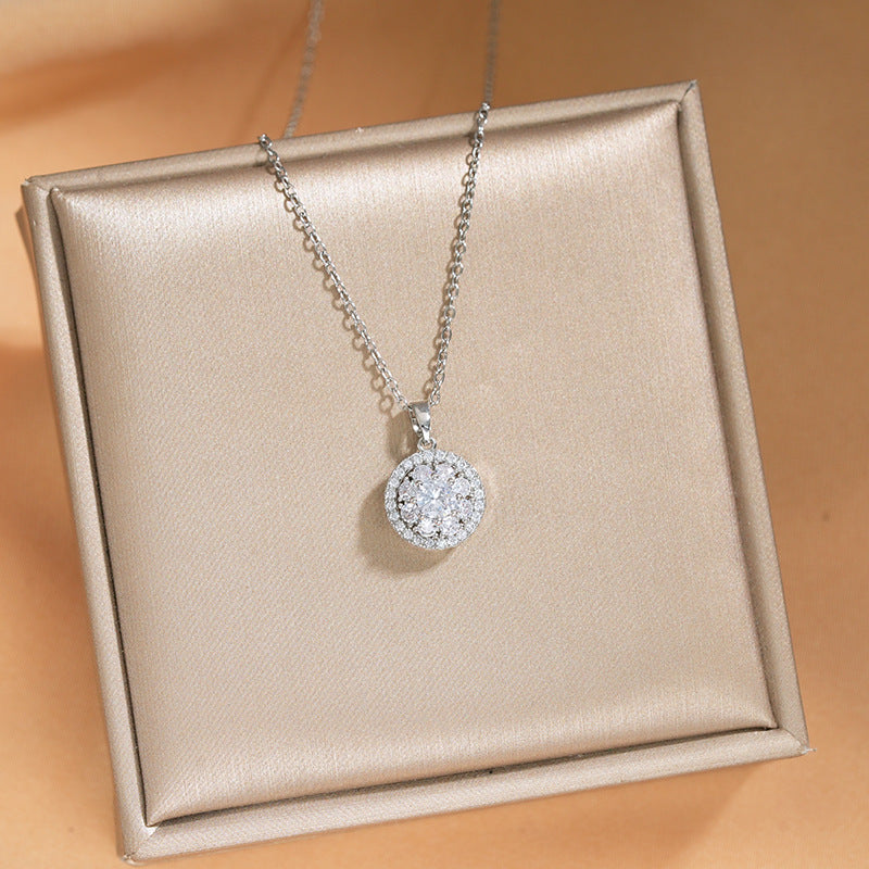 Elegant Inlaid Zircon Exquisite Titanium Steel Necklace for Women Fashionable Versatile Internet Celebrity Collarbone Chain Niche Light Luxury Jewelry