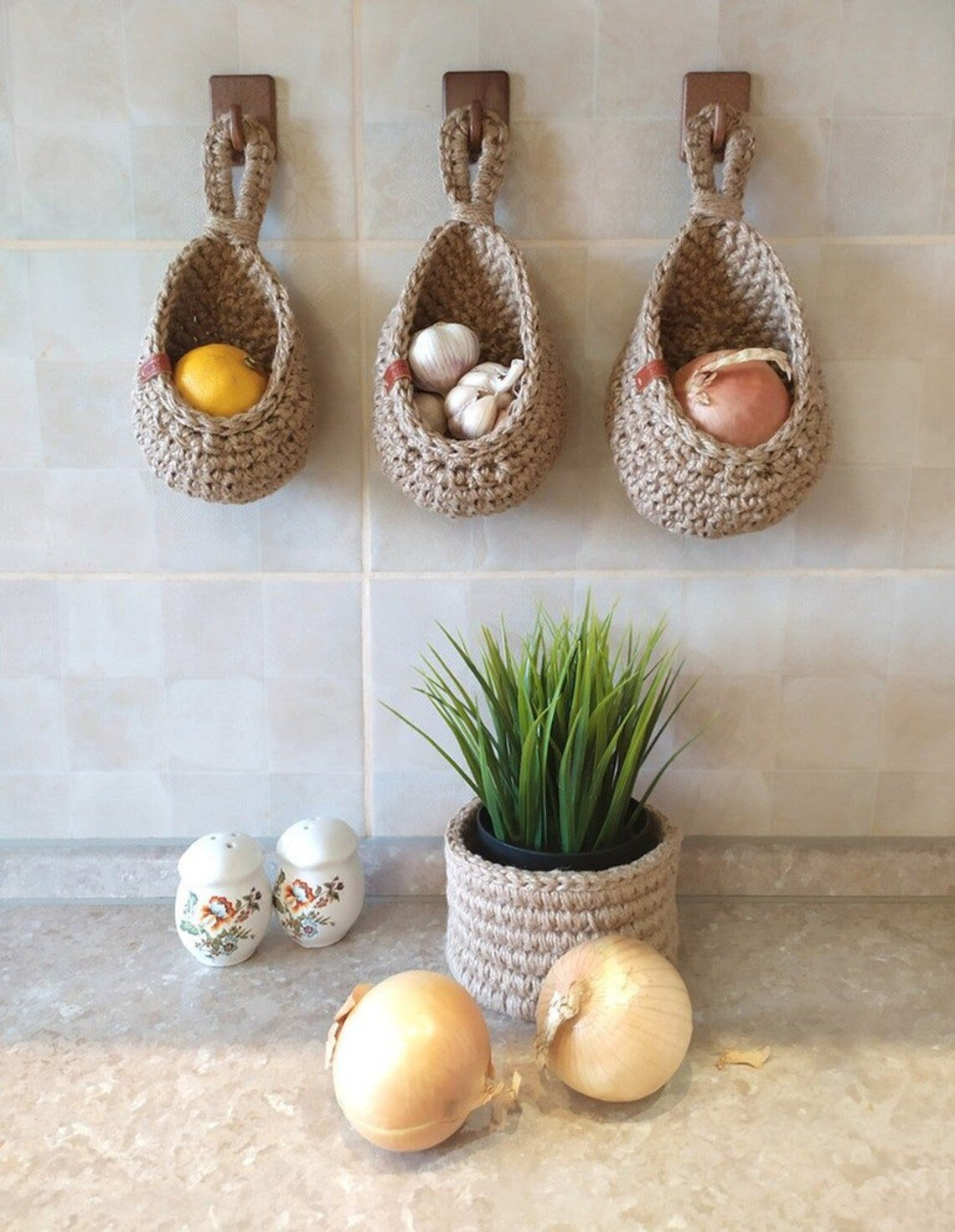 Wall-Mounted Vegetable Storage Fruit Basket Bird's Nest Wall Hanging Water Drop Net Bag Handmade Woven Cotton Rope Wall Hanging Bag for Home Use