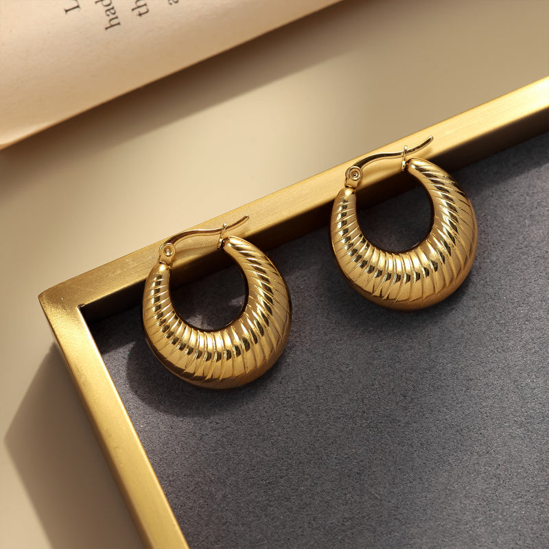 Hot Selling Stainless Steel Geometric Solid Smooth Earrings Fashion Simple High-end Gold Ear Buckle Ear Jewelry