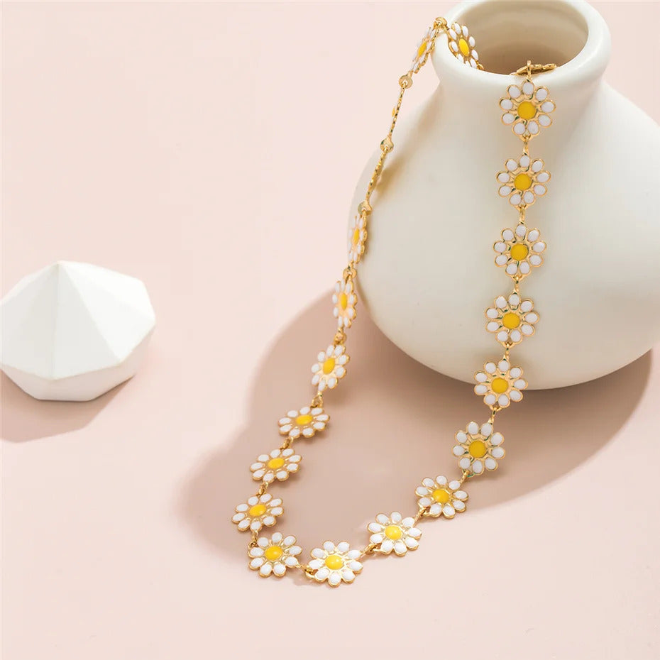 Kpop Flower Daisy Clavicle Chain Necklace for Women Wed Summer Sweet Short Choker Fashion Statement Jewelry Gift Y2K Accessories