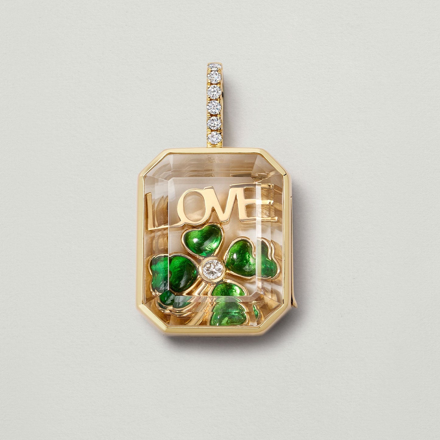Retro Personality Photo Box Pendant Necklace Openable DIY Pendant Hollow Design Transparent Box 18K Gold Color Retention