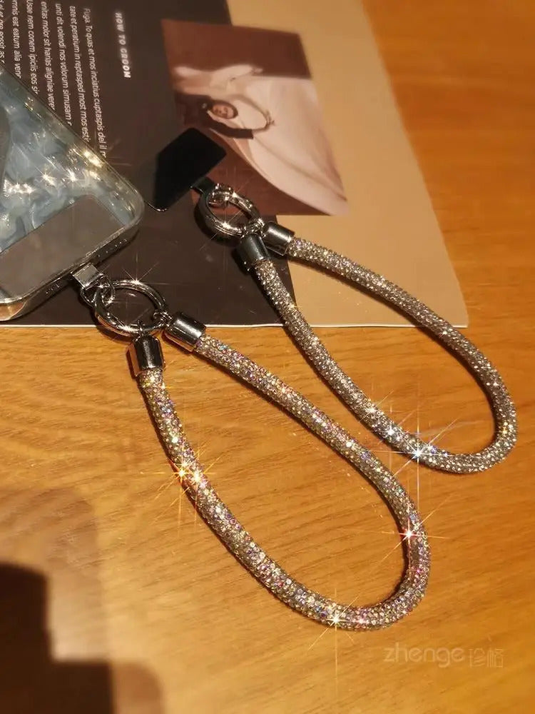1pc Short Full Diamond Mobile Phone Lanyard Women's Small Fragrant Wind Short Wrist Case Universal Anyard Metal Clip Lanyard