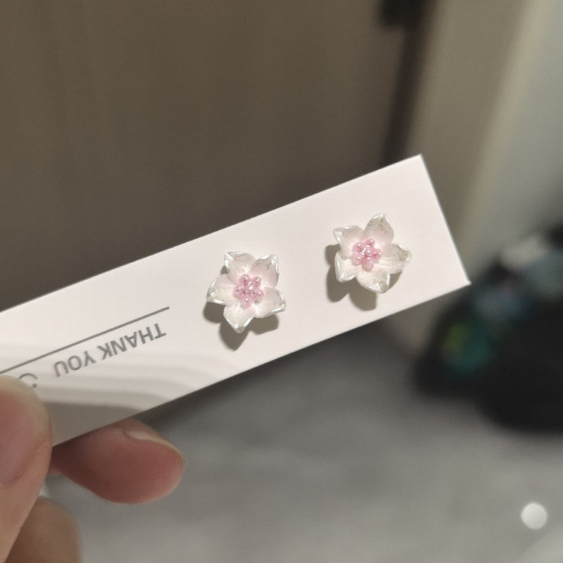 Non-Pierced Magnetic Ear Clips for Women, Spring/Summer Elegant Small Sweet Simple Niche Exquisite Earrings, Camellia Flower Ear Jewelry
