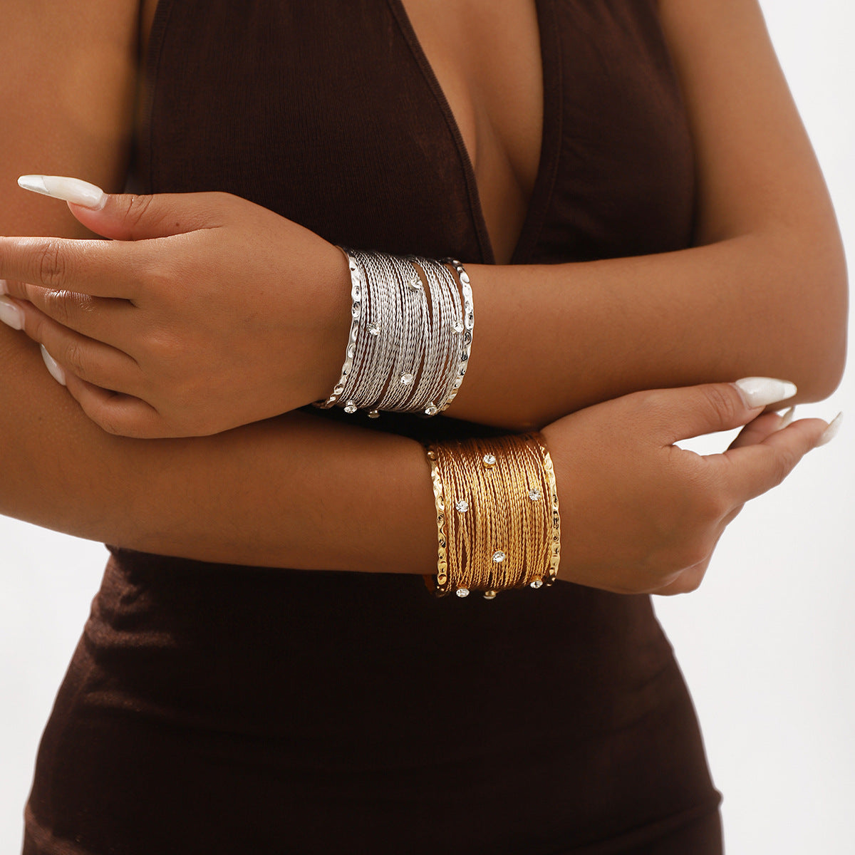 Vintage High-End Bracelet Sweet Cool Punk Style Wide Metal Brushed Line Open Bangle for Women