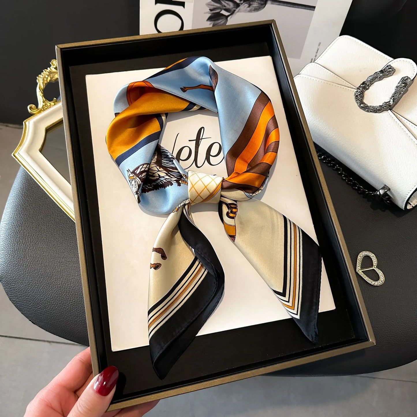 Luxury Women's Soft Satin Hair Scarves Fashion Square Printed Headscarf 70cm Professional Accessories Designer Scarf Headband