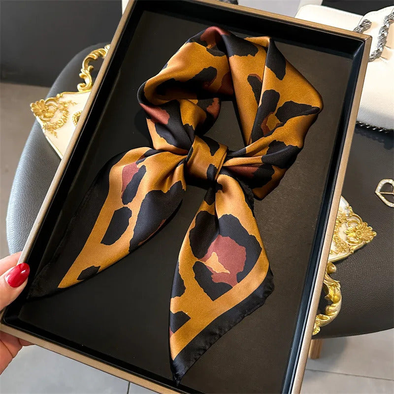 Luxury Women's Soft Satin Hair Scarves Fashion Square Printed Headscarf 70cm Professional Accessories Designer Scarf Headband
