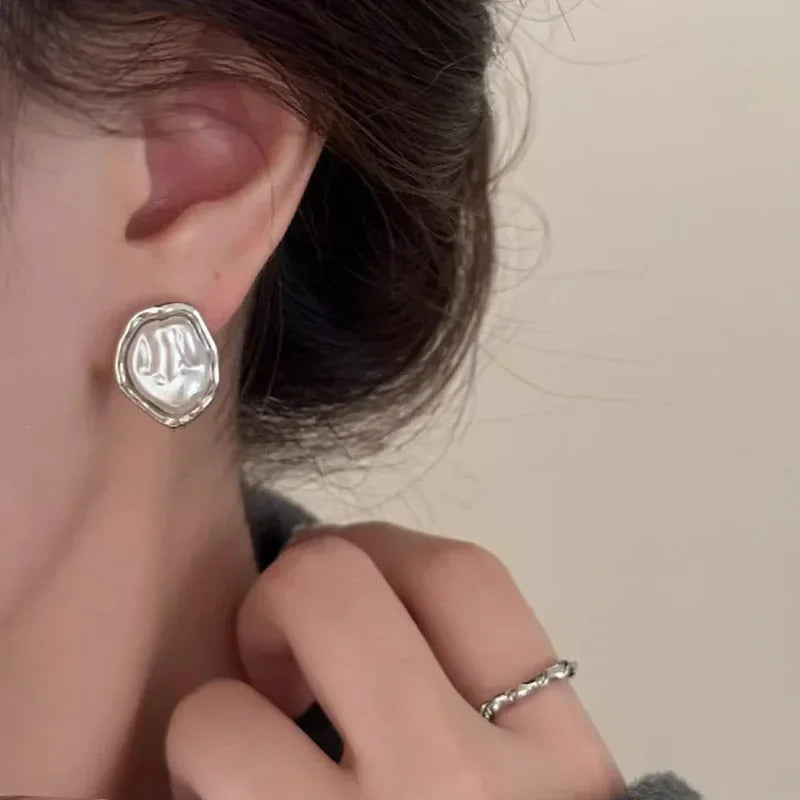 Fashion Geometric Irregular Round Metal Pearl Earrings for Women 2024 Minimalist Style Personality Earrings Trendy Jewelry Gift