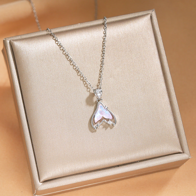 Elegant Inlaid Zircon Exquisite Titanium Steel Necklace for Women Fashionable Versatile Internet Celebrity Collarbone Chain Niche Light Luxury Jewelry