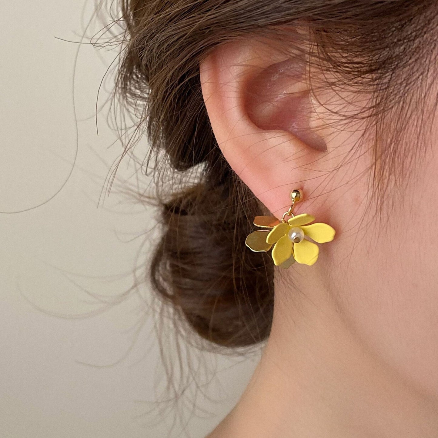 One Cold Style Simple Metal Earrings Retro High Fashion Style Texture Round Earrings