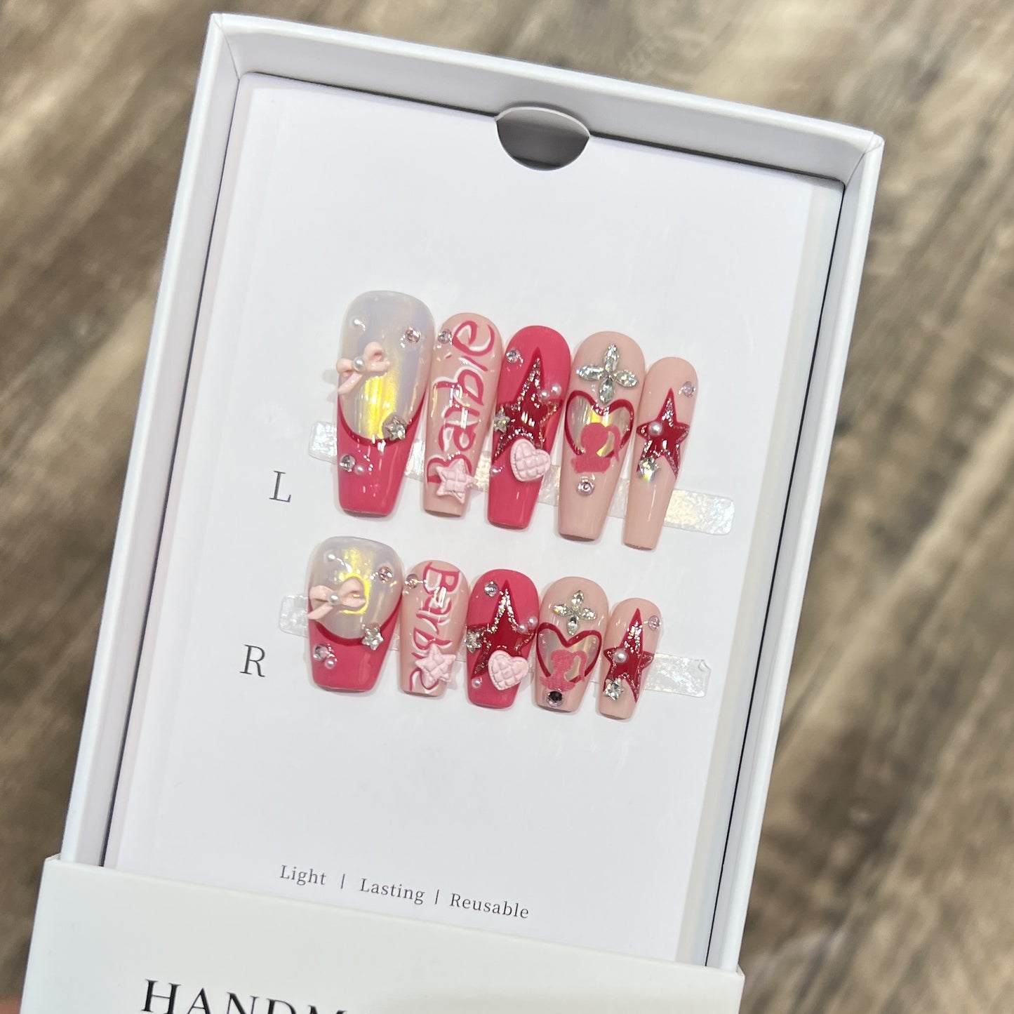 Dairison [Video Game Girl] Handmade Wearable Nails High-Grade Gray Hand-Painted Sweet Cool Heart Nail Tips Bowknot