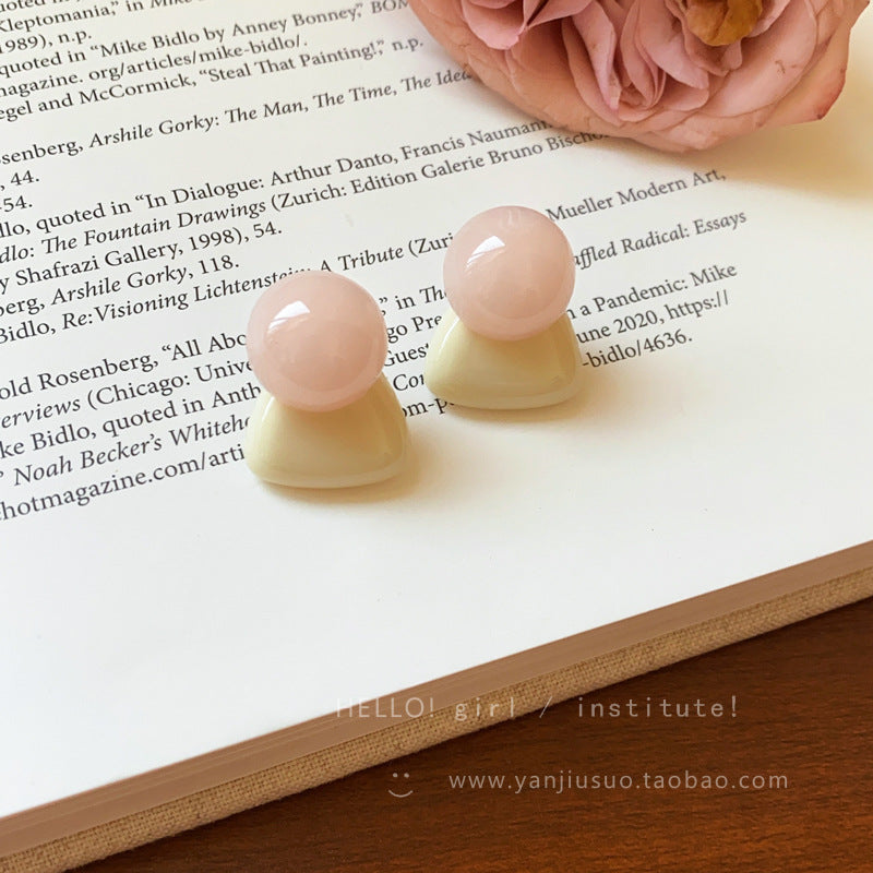 Dopamine Colorful Flower Earrings Suitable for Spring Sweet Cute Young Heart Stud Earrings for Women 2025 New Model