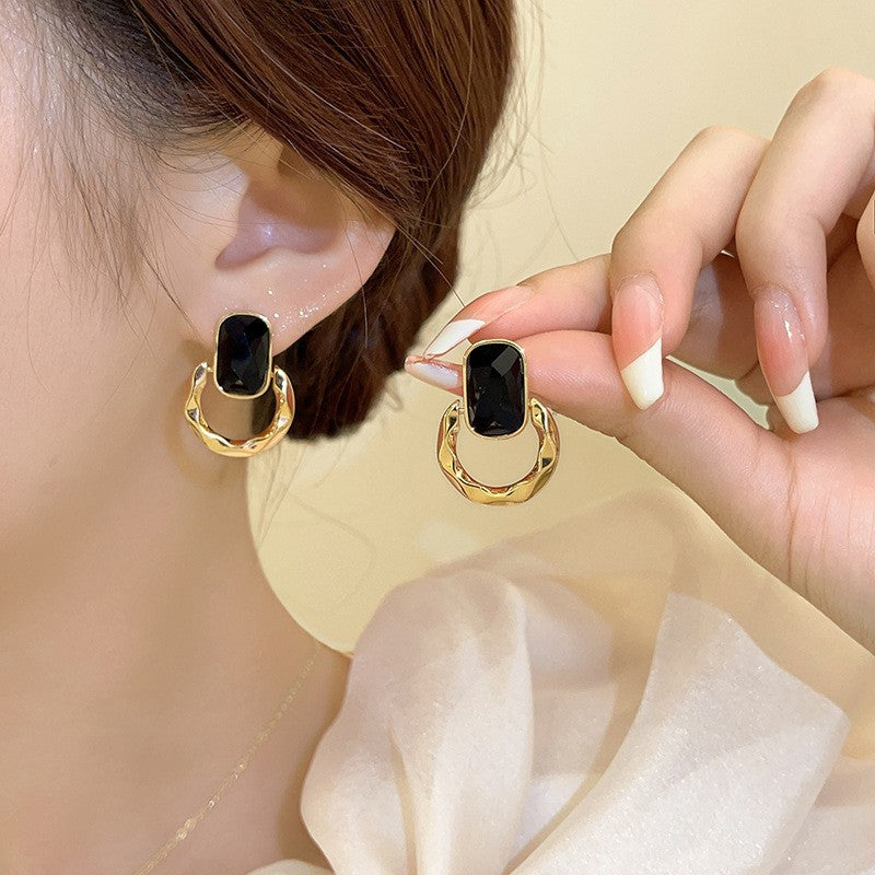 One Cold Style Simple Metal Earrings Retro High Fashion Style Texture Round Earrings