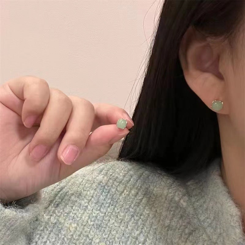 Ear-Caring S925 Sterling Silver Jade Stud Earrings Opal Gold Inlaid with Jade Anti-Allergy Stud Earrings for Women to Give Mom Holiday Gift