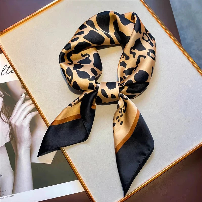 Luxury Women's Soft Satin Hair Scarves Fashion Square Printed Headscarf 70cm Professional Accessories Designer Scarf Headband