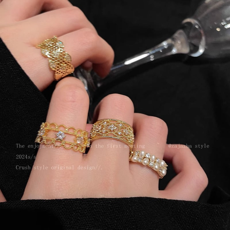 Wide Hollow Lace Open Ring French Retro Exquisite Commuting White Wear Ring