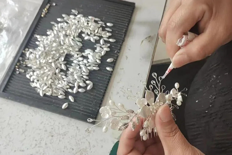 SLBRIDAL Handmade Luxury Rhinestones Crystal Pearls Ceram Flower Bridal Tiara Wedding Bridesmaids Crown Women Hair Jewelry