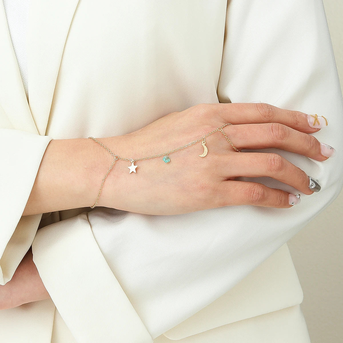 Exquisite Vintage Emerald Blue Crystal Boho Wrist Bracelet for Women Finger Ring Chain Charms Lady Trendy Aesthetic Jewelry Set