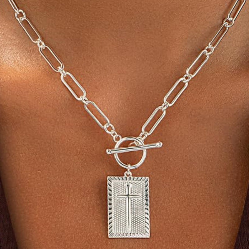 Amazon TK Hot-Selling OT Buckle Square Cross Necklace for Women Copper Plated 14K Gold Paperclip Necklace Yiwu In Stock