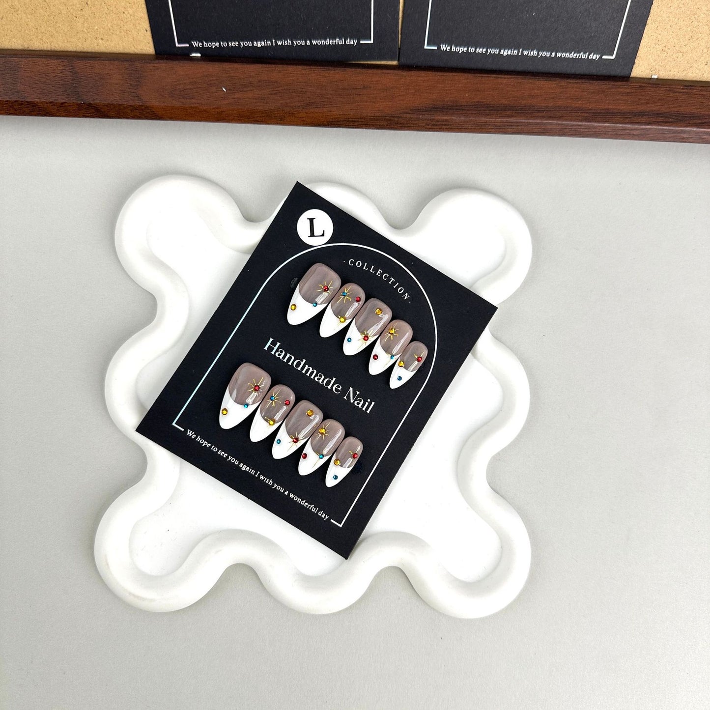 Purely Handmade Wearable Nails INS Style Nail Stickers Pure White French Style Shiny Diamond Minimalist Style High-end Autumn Winter Wearable Nails