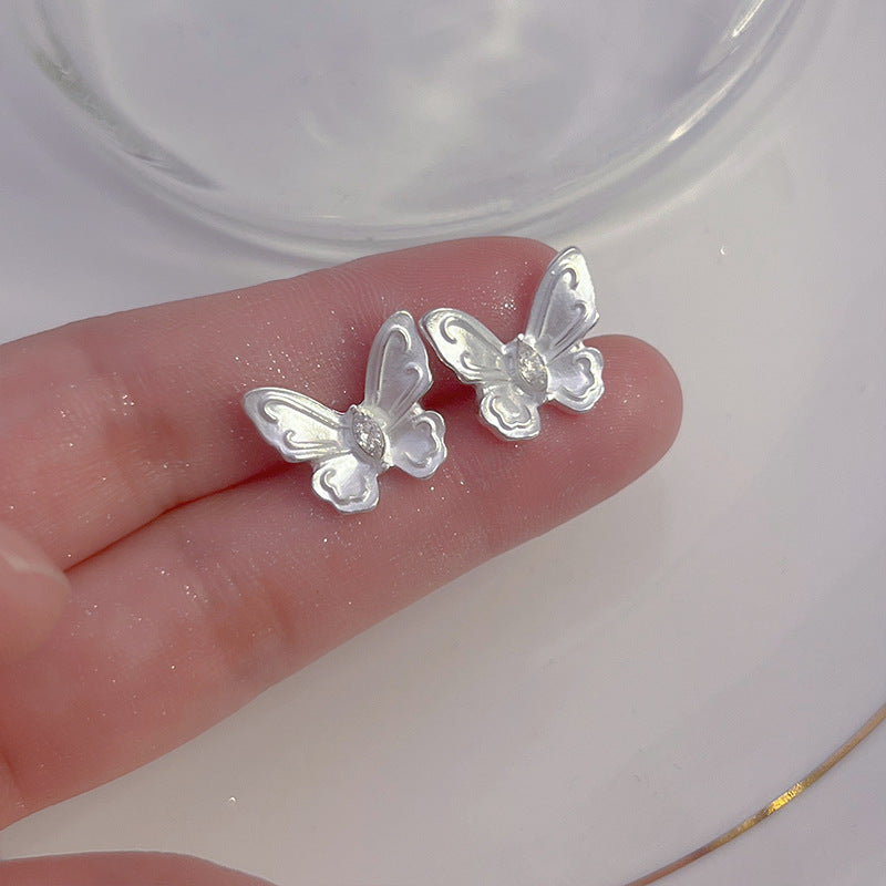 925 Silver Needle Love Butterfly Gravel Fashionable and Versatile Earrings Niche Unique Design Pearl Flower Earrings Earrings